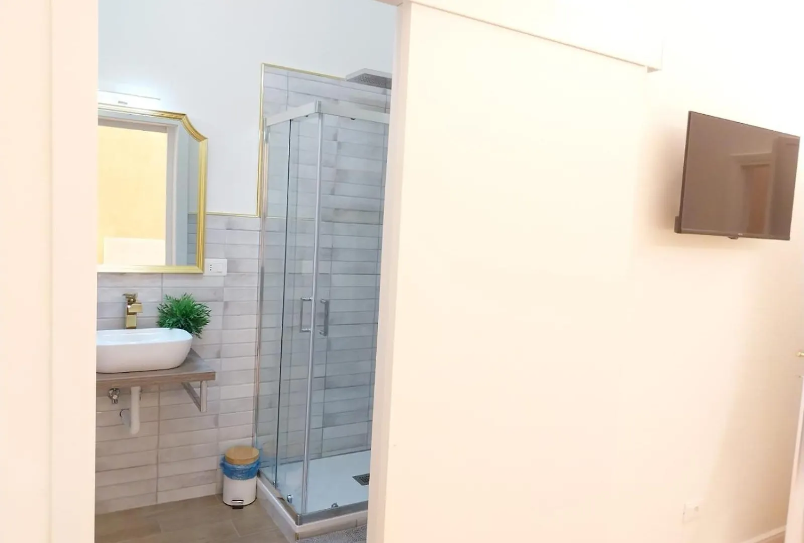 Bed and Breakfast Romito 38 Firenze 0*,  Italia